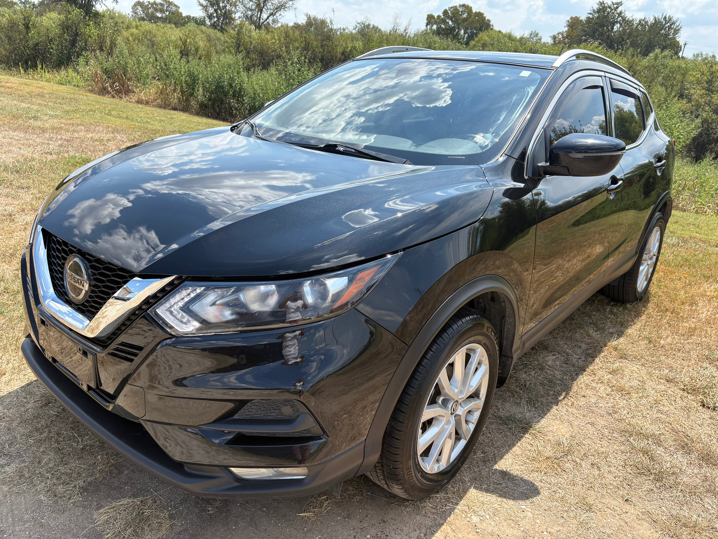 2022 Nissan Rogue Sport SV