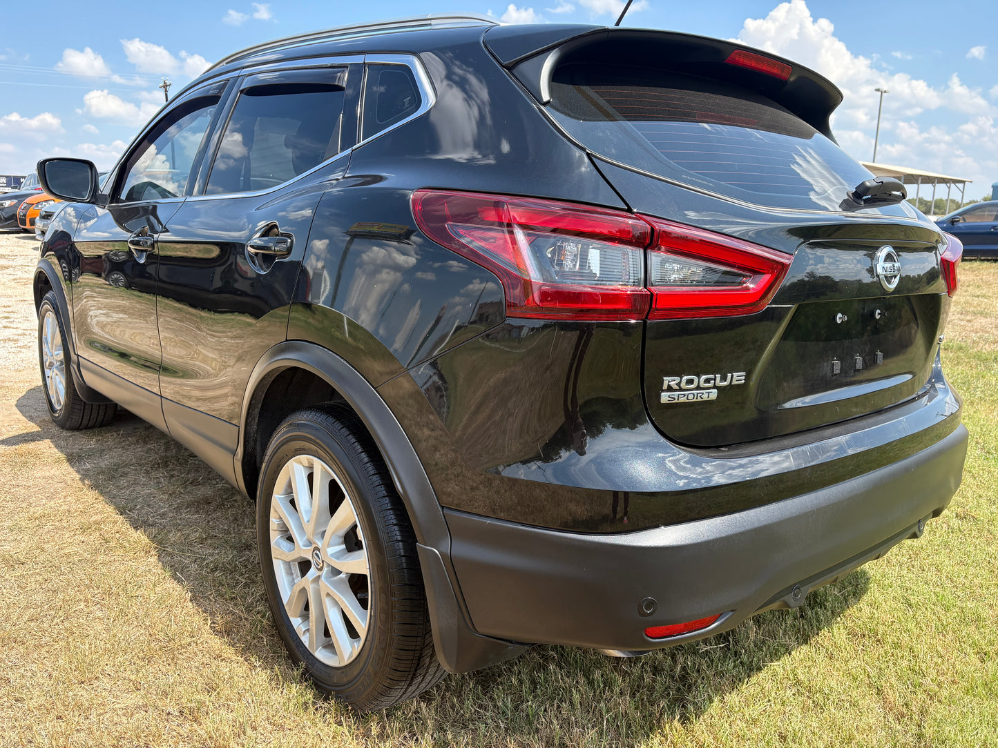 2022 Nissan Rogue Sport SV
