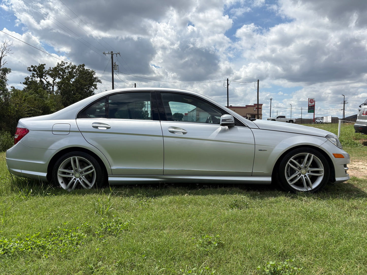 2012 Mercedes-Benz luxury/ sport