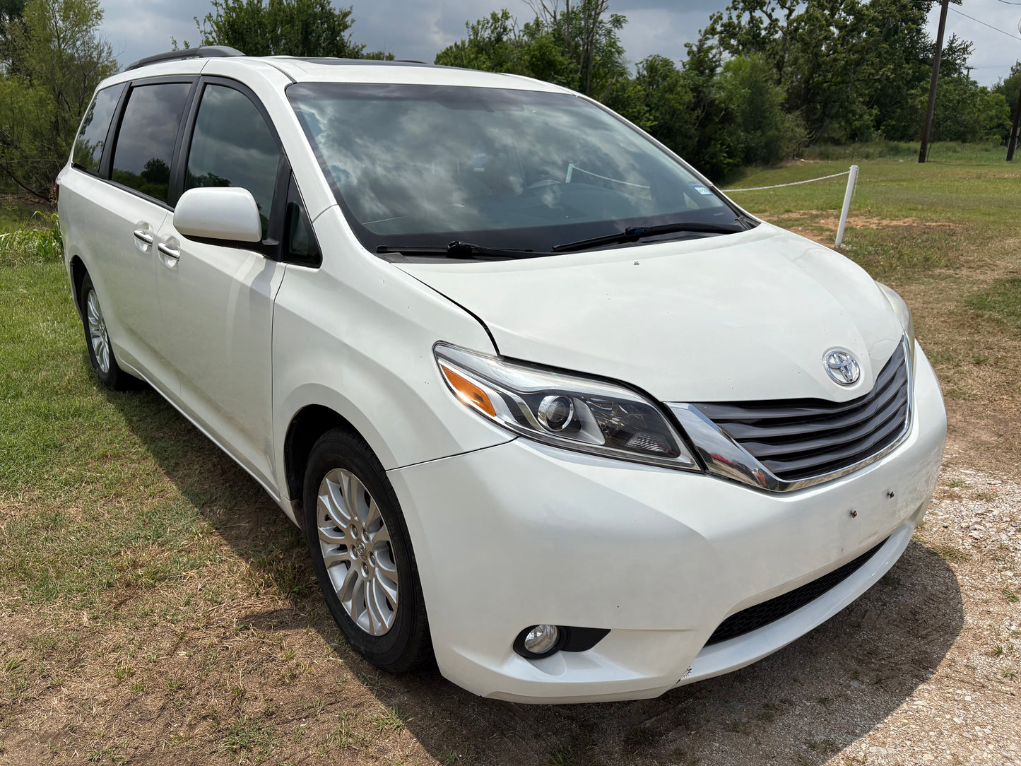 2017 Toyota Sienna XLE