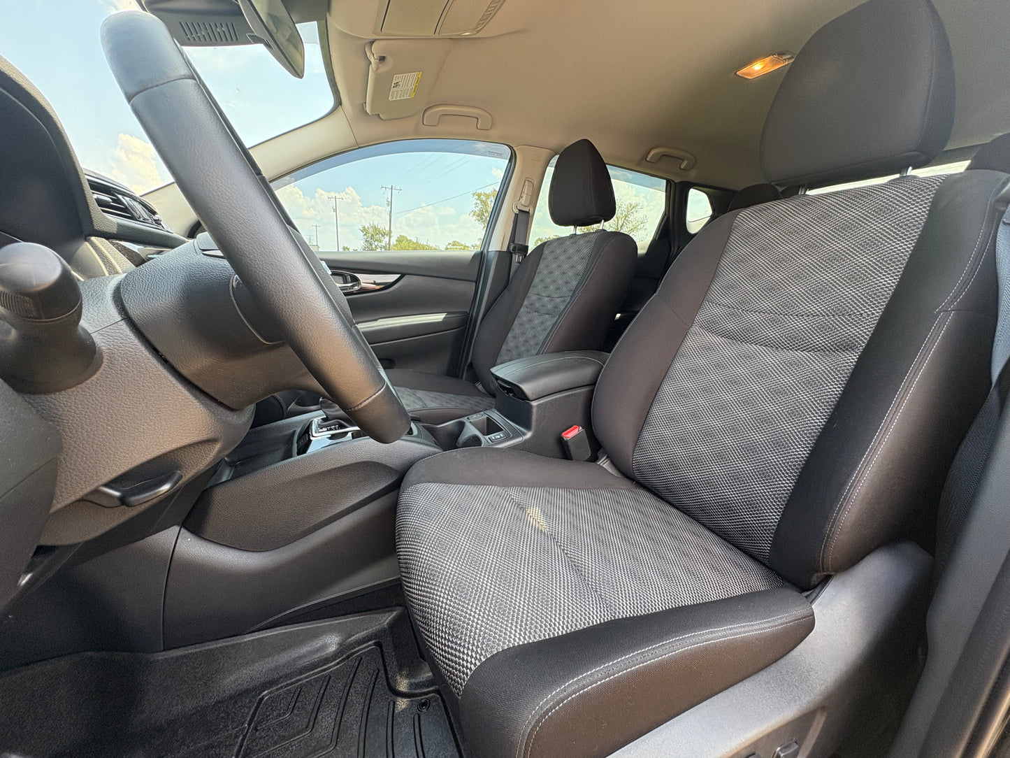 2022 Nissan Rogue Sport SV