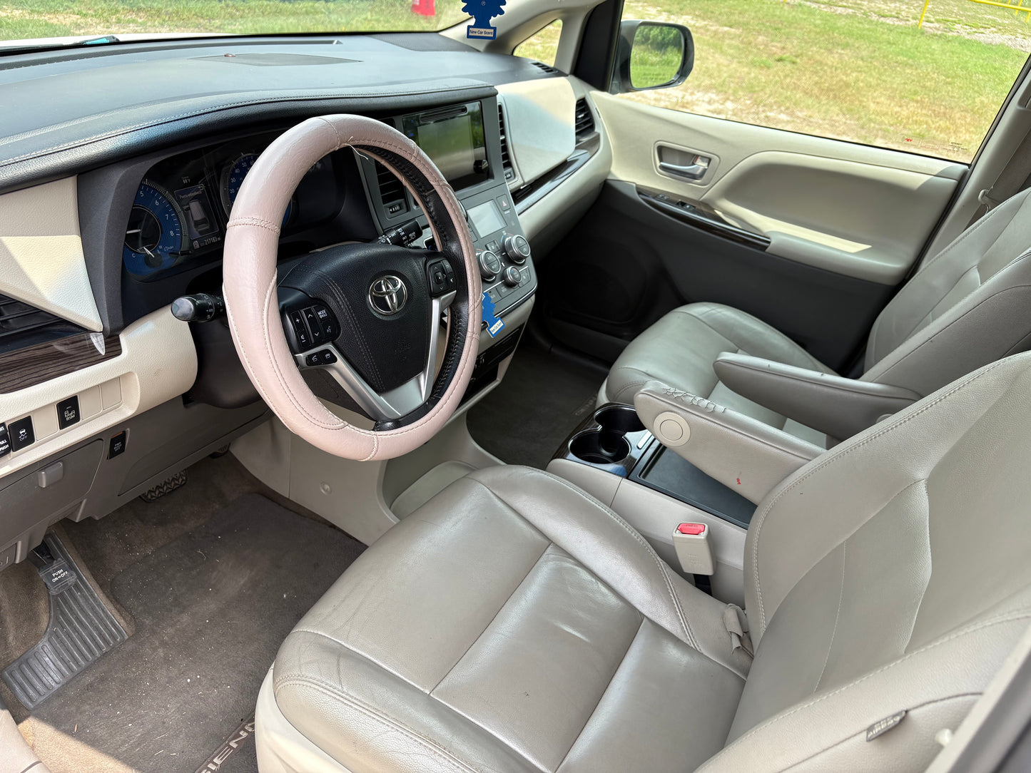 2017 Toyota Sienna XLE