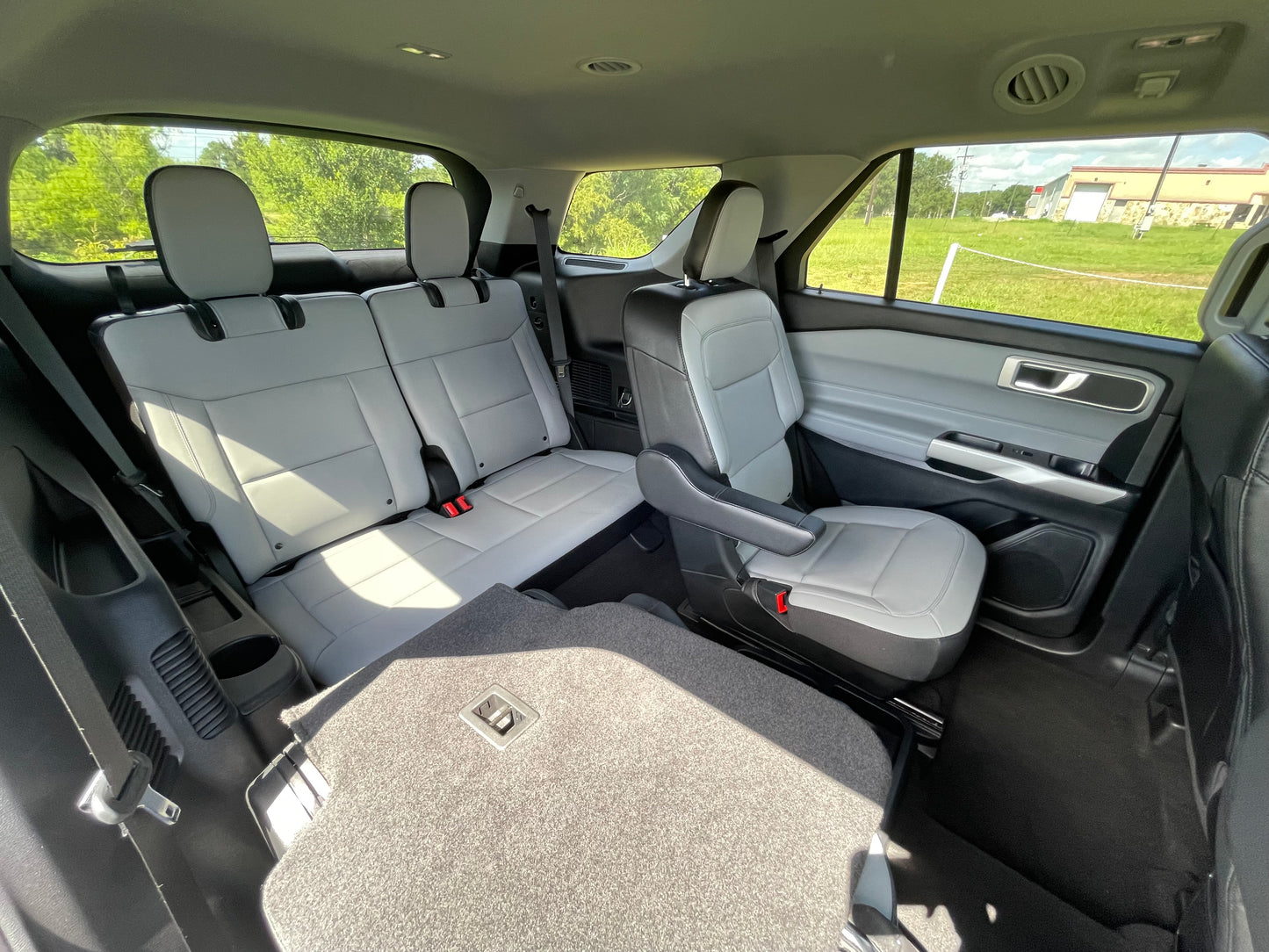 2021 Ford Explorer XLT Sport Appearance Package