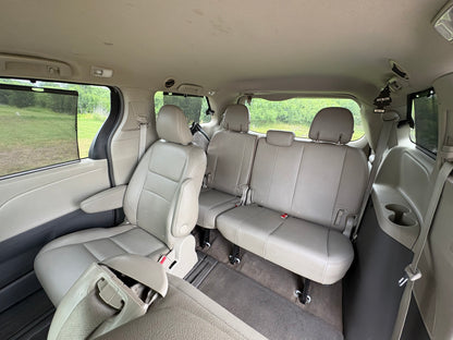 2017 Toyota Sienna XLE