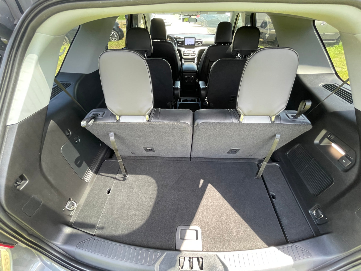 2021 Ford Explorer XLT Carbon Edition